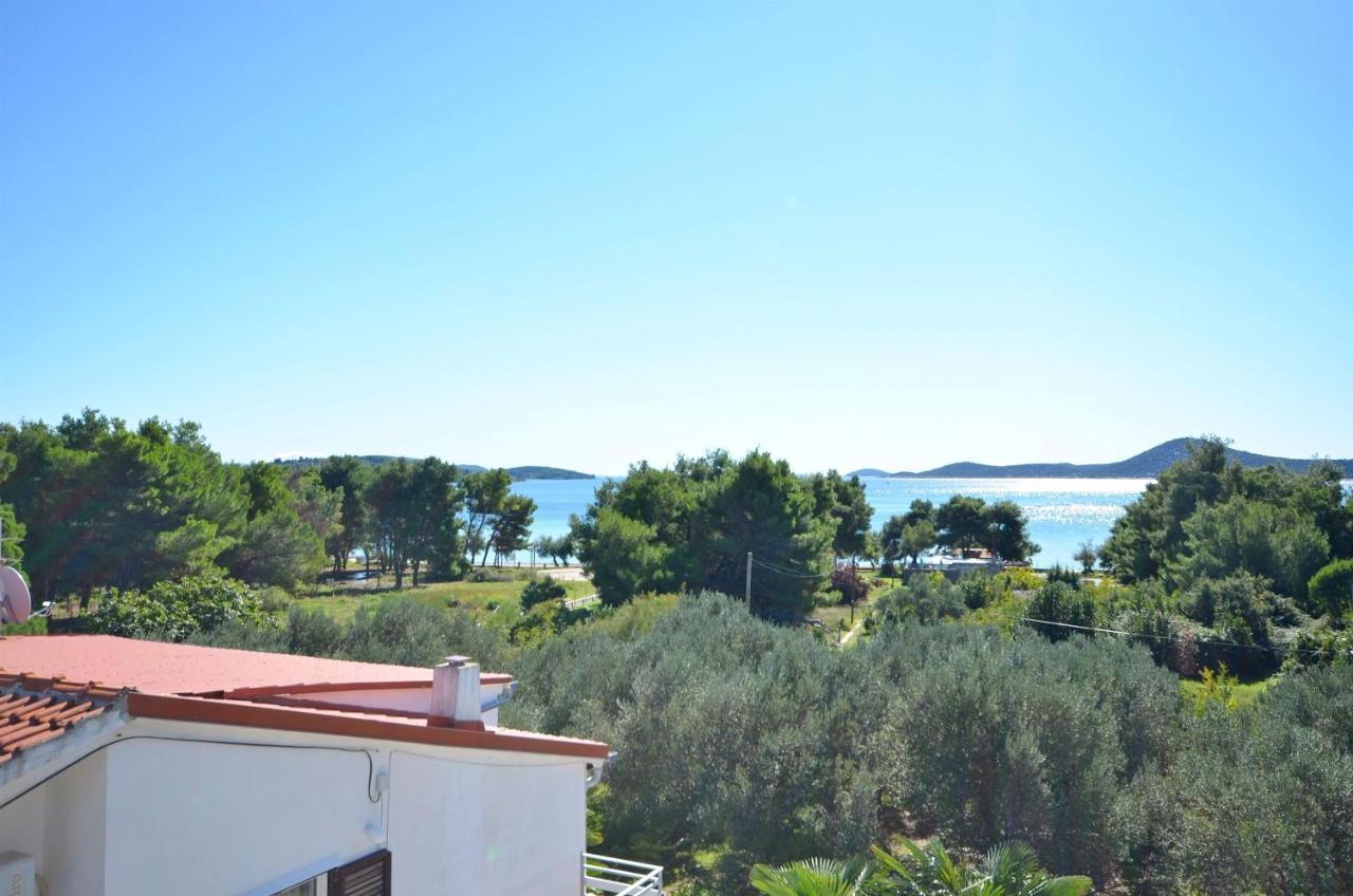 Apartments And Rooms On The Beach Водице Екстериор снимка